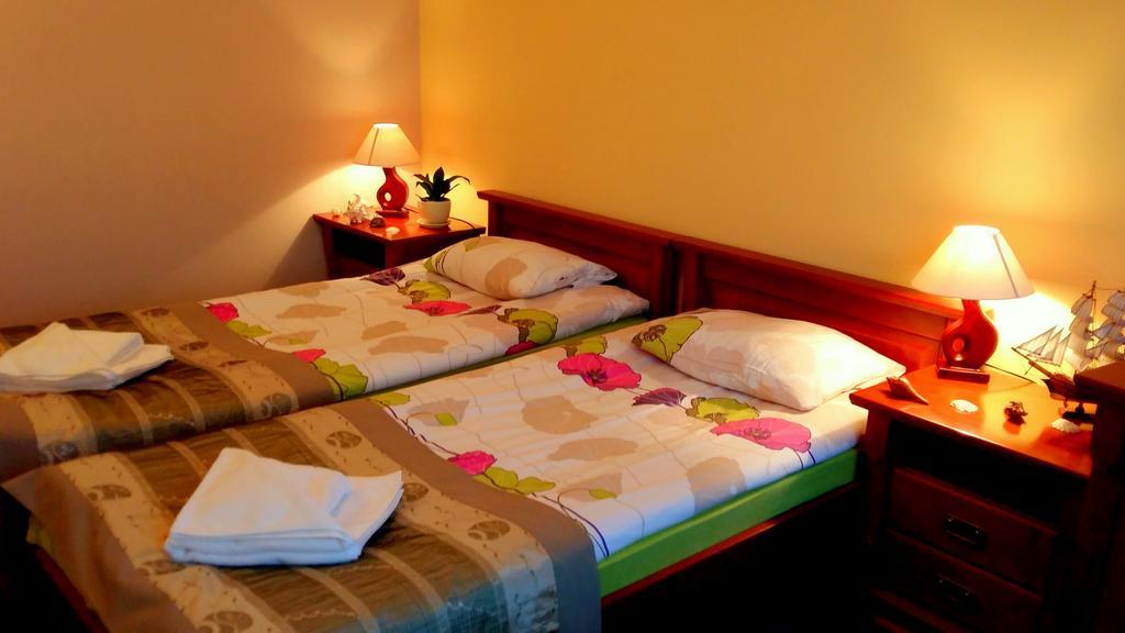 Hotel Spinaker ليبا المظهر الخارجي الصورة