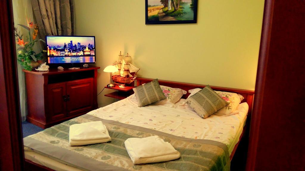 Hotel Spinaker ليبا الغرفة الصورة