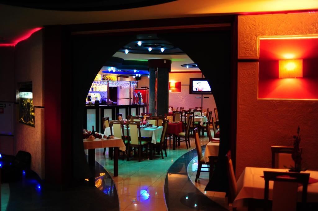Hotel Spinaker ليبا المظهر الخارجي الصورة